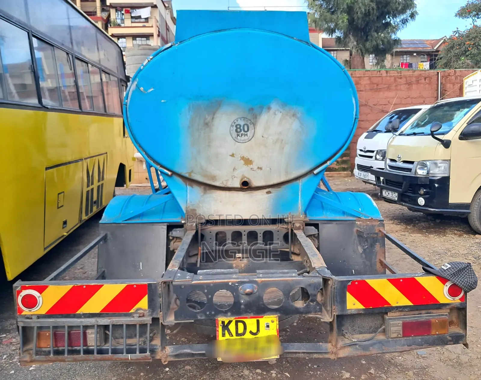 Mitsubishi --Canter Tank