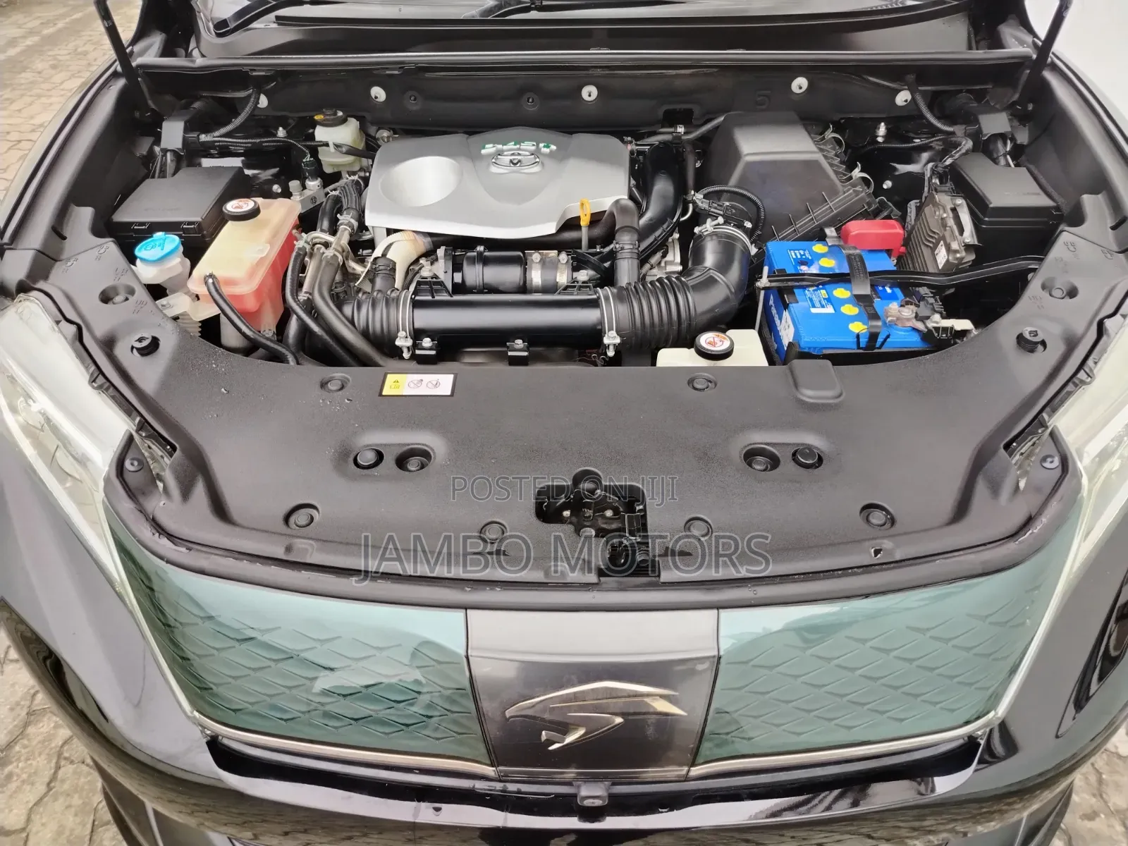 Toyota Harrier 2.0 Turbo 2019
