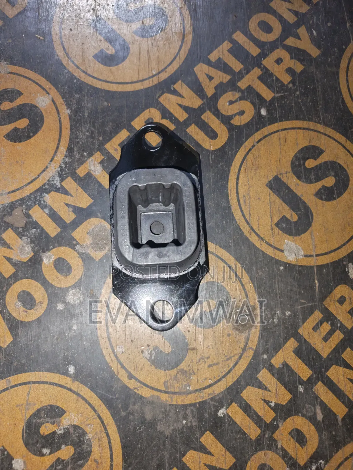 Nissan Match/Note 2012 Gearbox Mounting