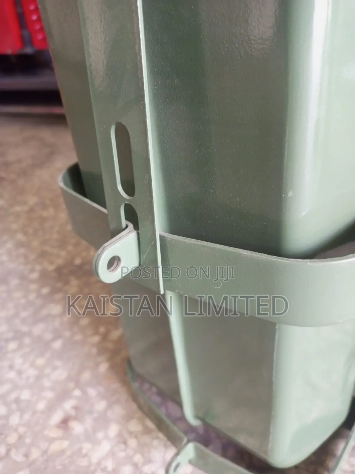 20l Metal Jerrican With Carrier