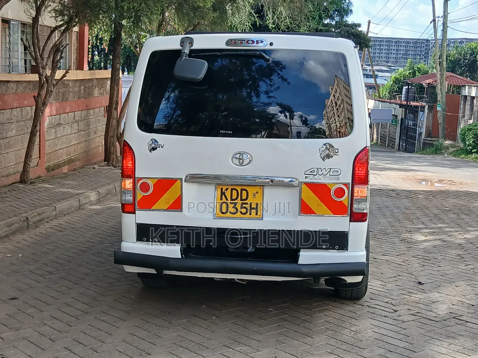 Toyota HiAce 2014 White