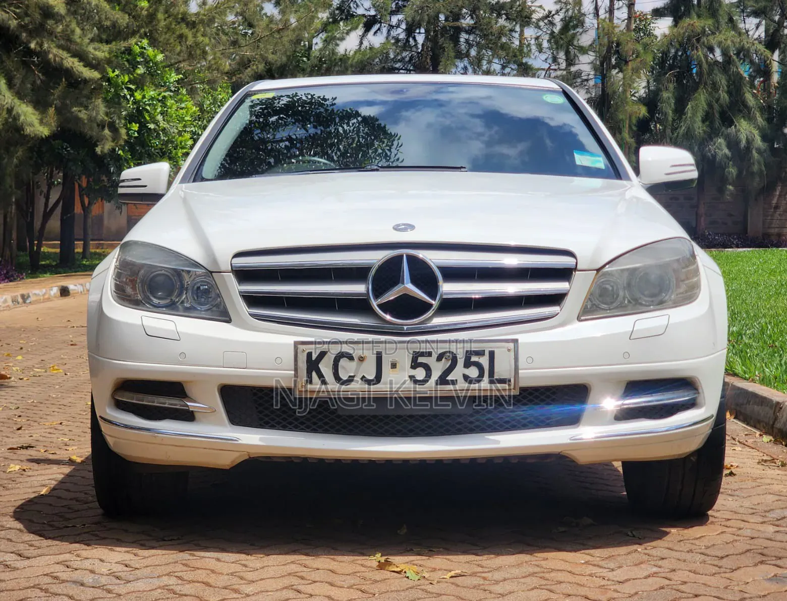 Mercedes-Benz C200 2010 White