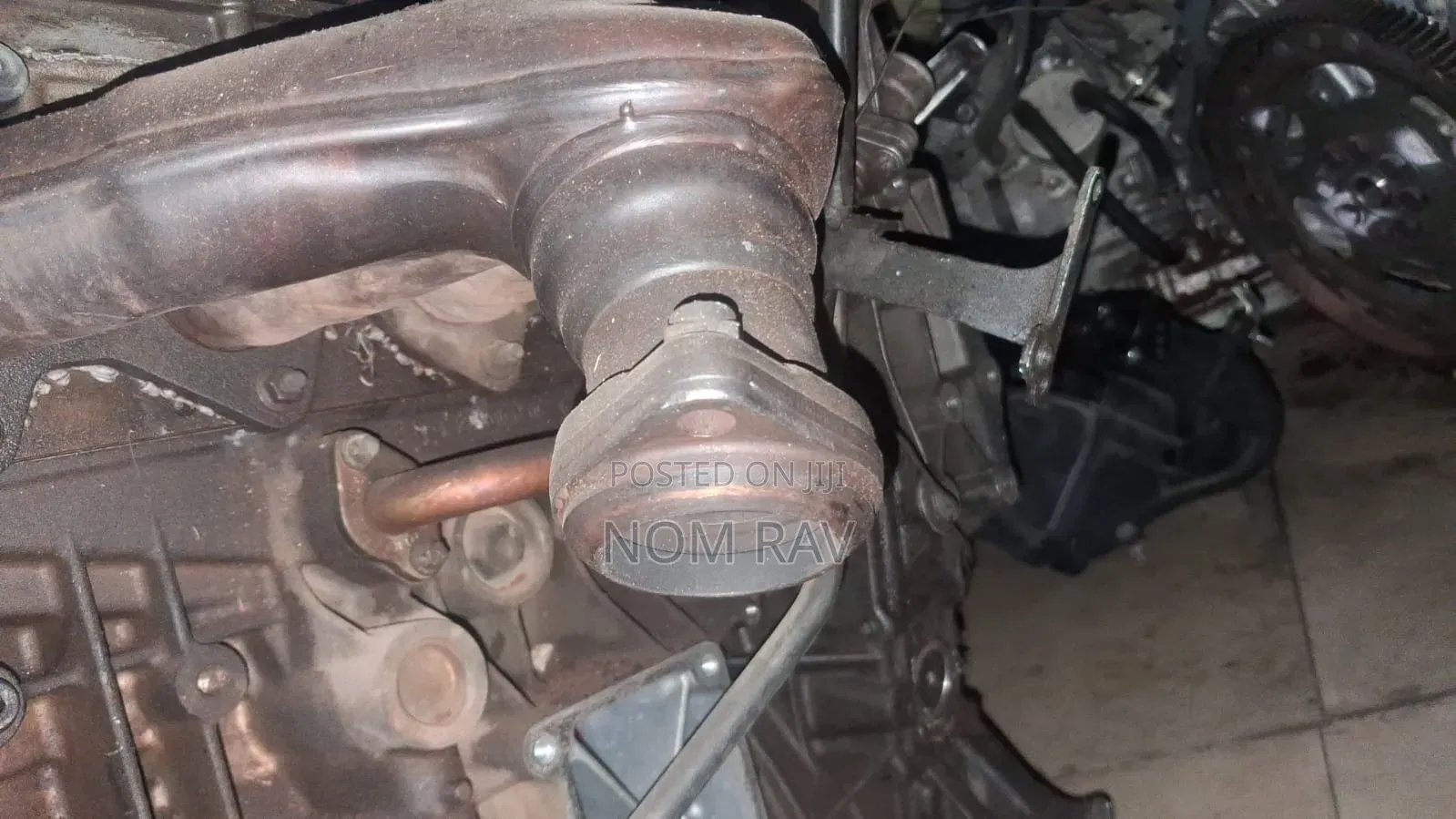 M271 Engine Exhaust Manifold