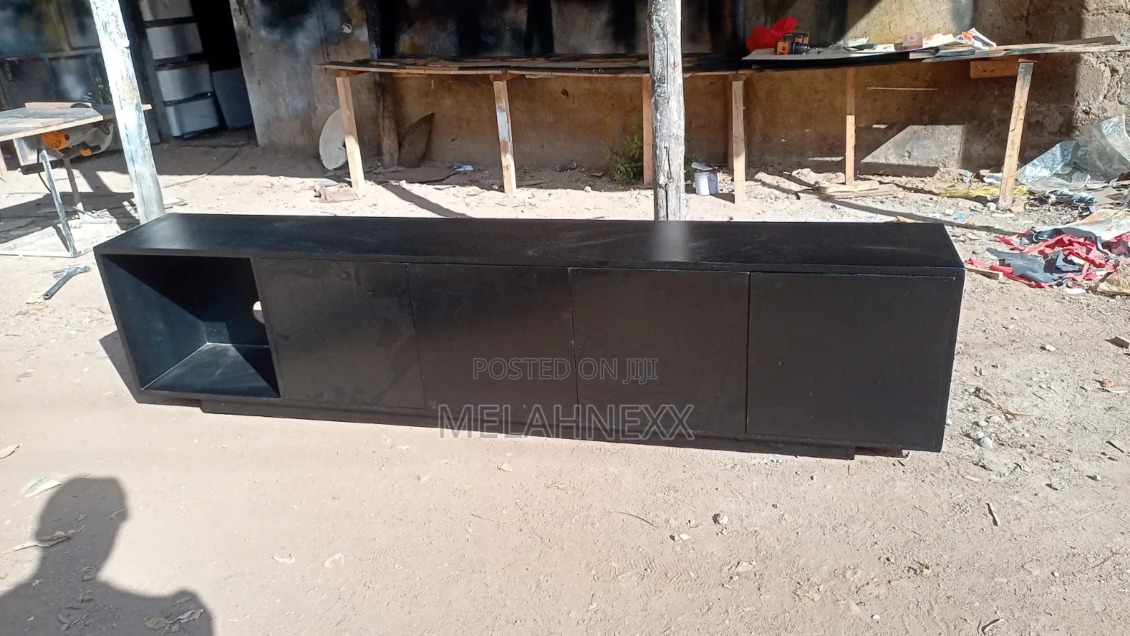 7fits All Black Tv Stand