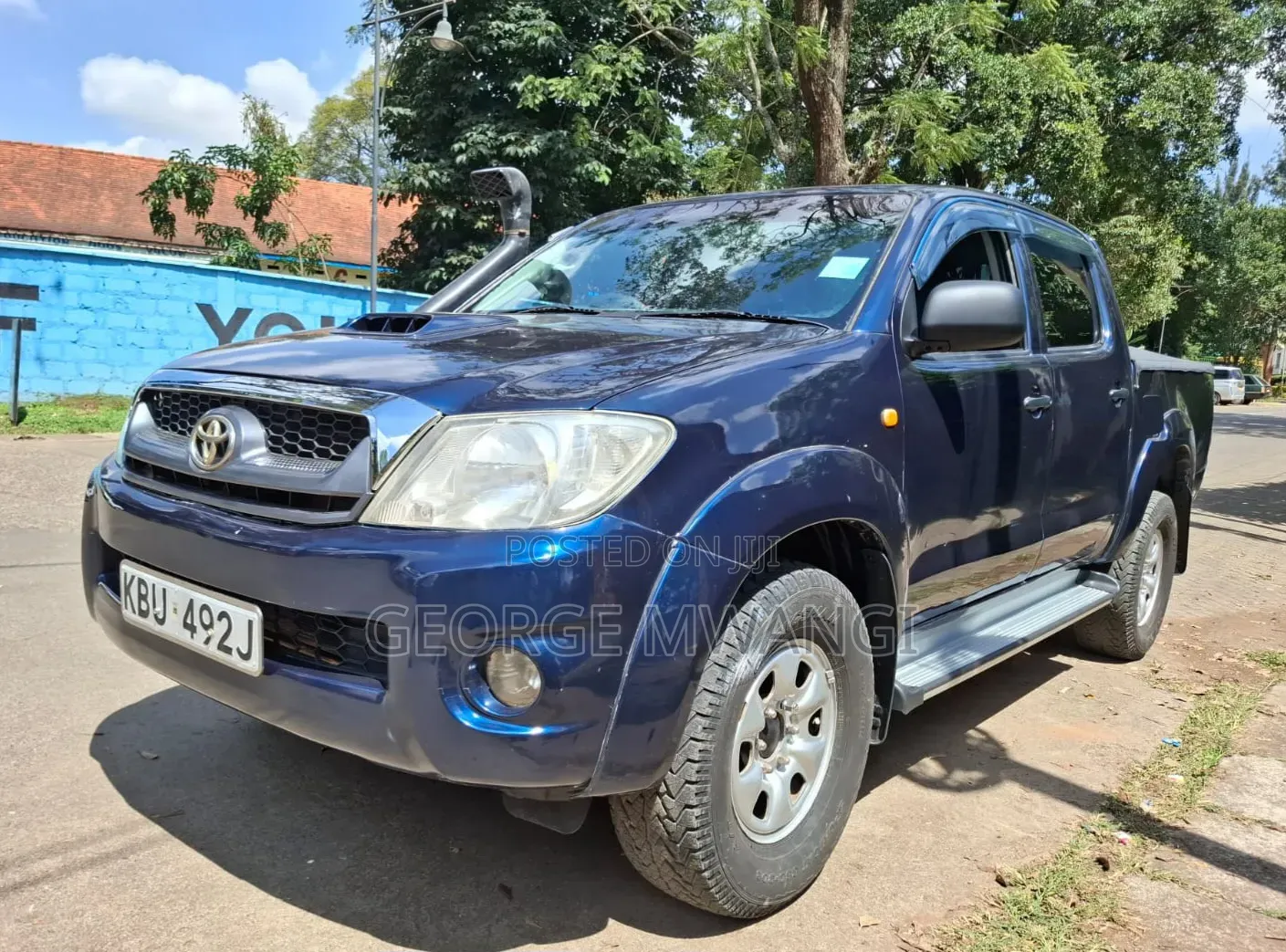 Toyota Hilux 2006 Blue