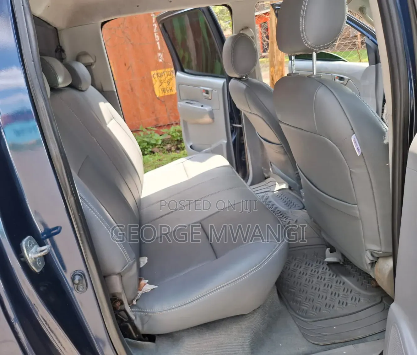 Toyota Hilux 2006 Blue