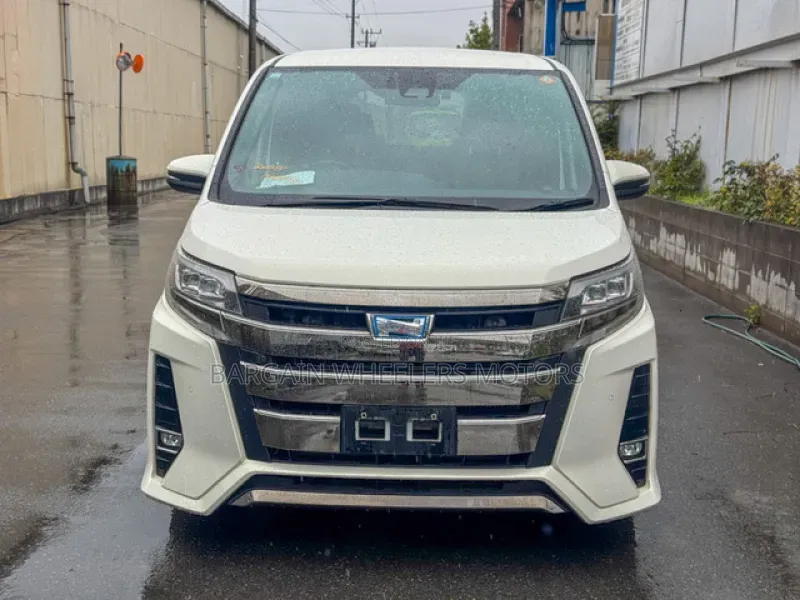 Toyota Noah 2019 Pearl