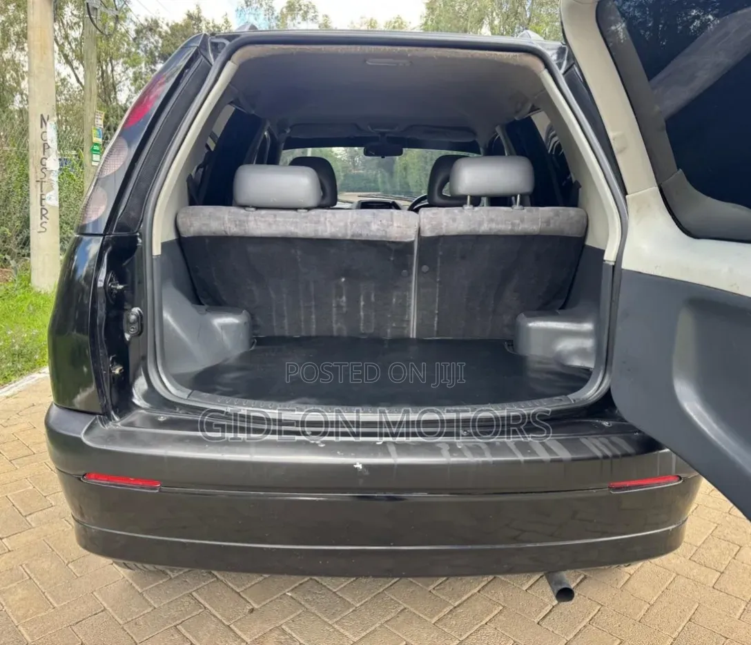 Toyota Raum 2001 Black