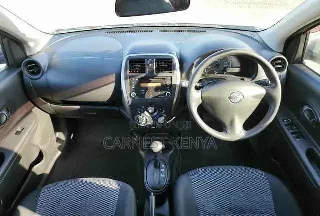Nissan March 2019 Silver