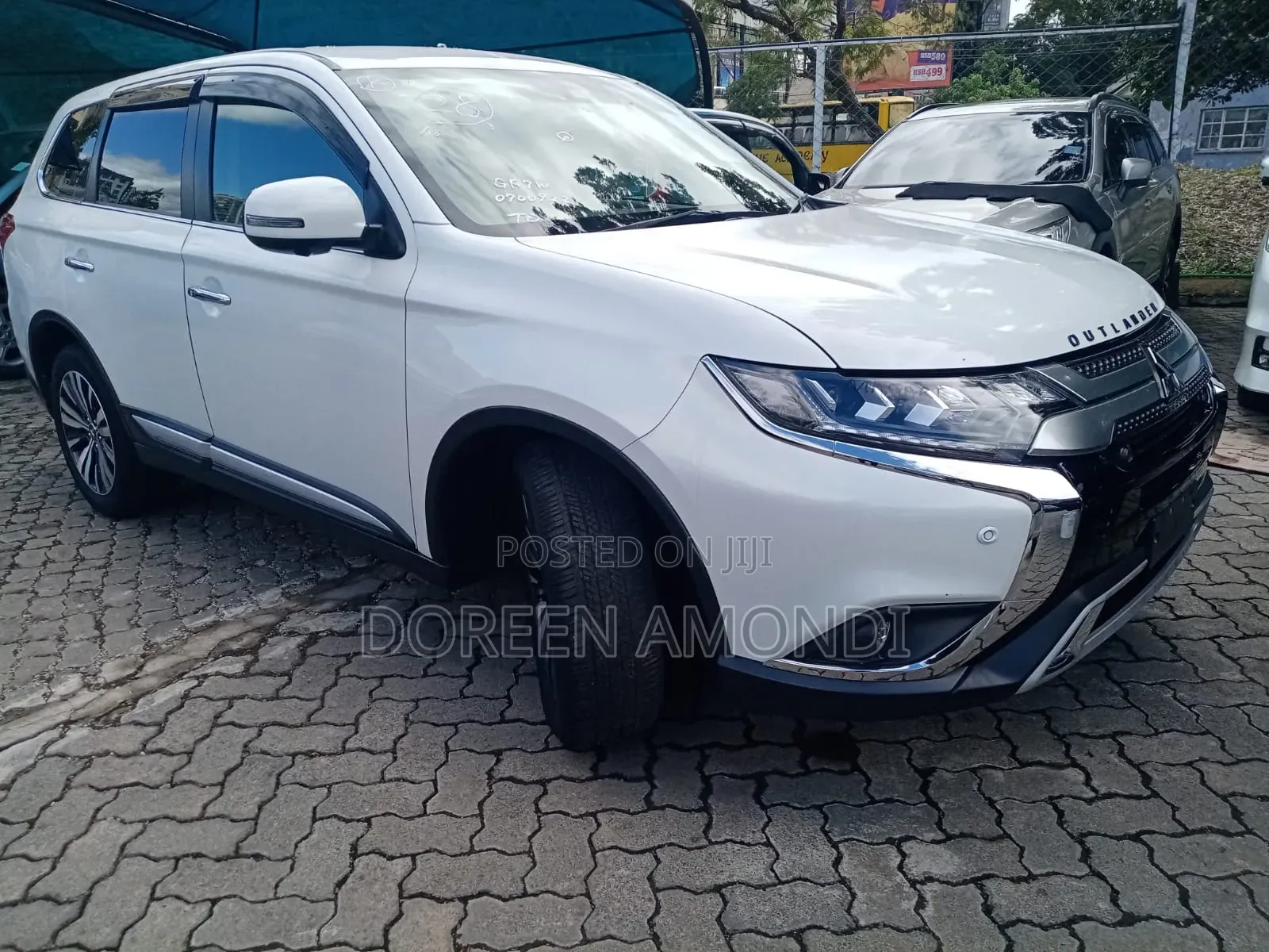 Mitsubishi Outlander 2020 White
