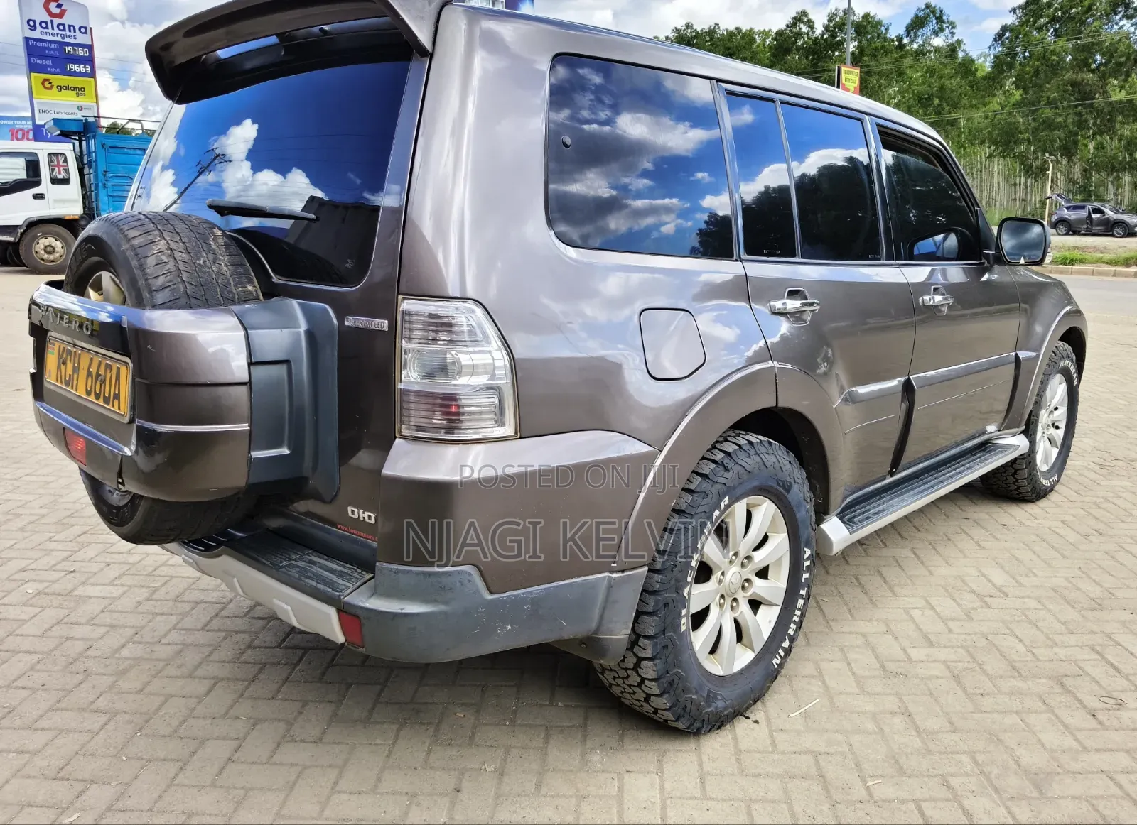 Mitsubishi Pajero 2009 Gray
