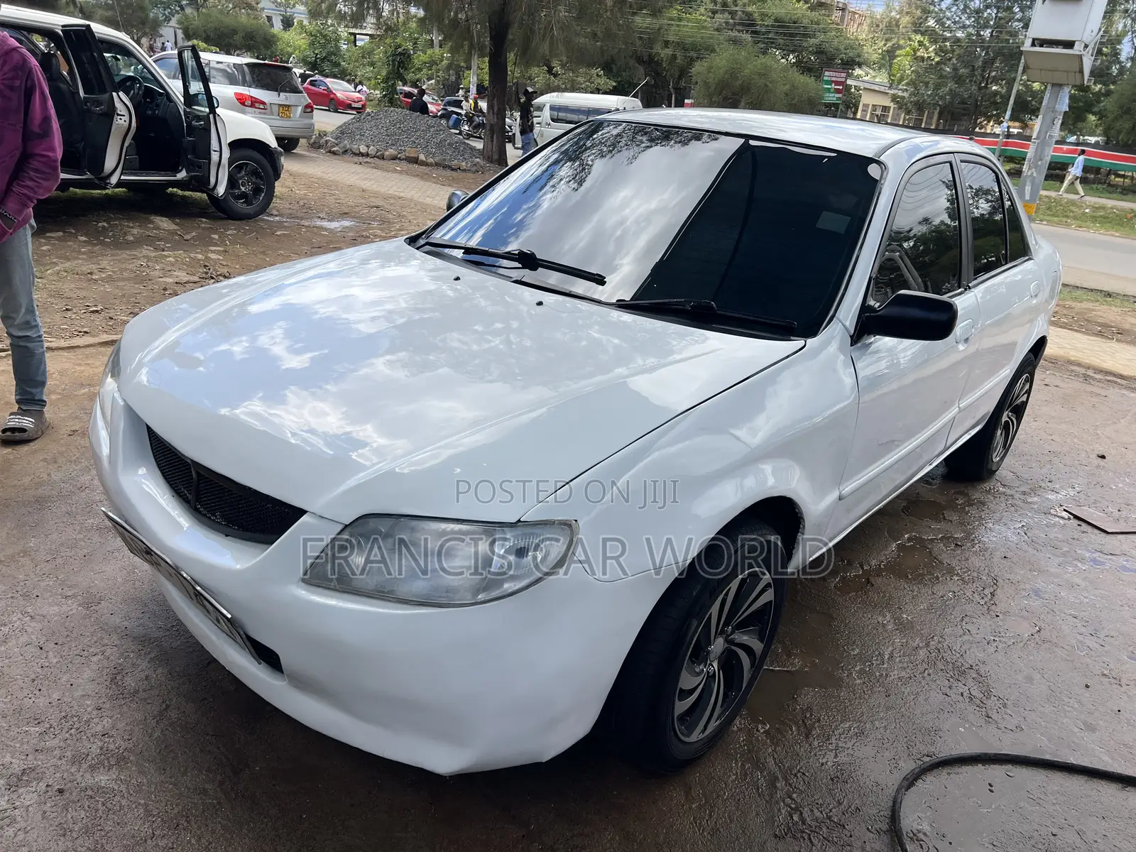 Mazda Familia 2002 White