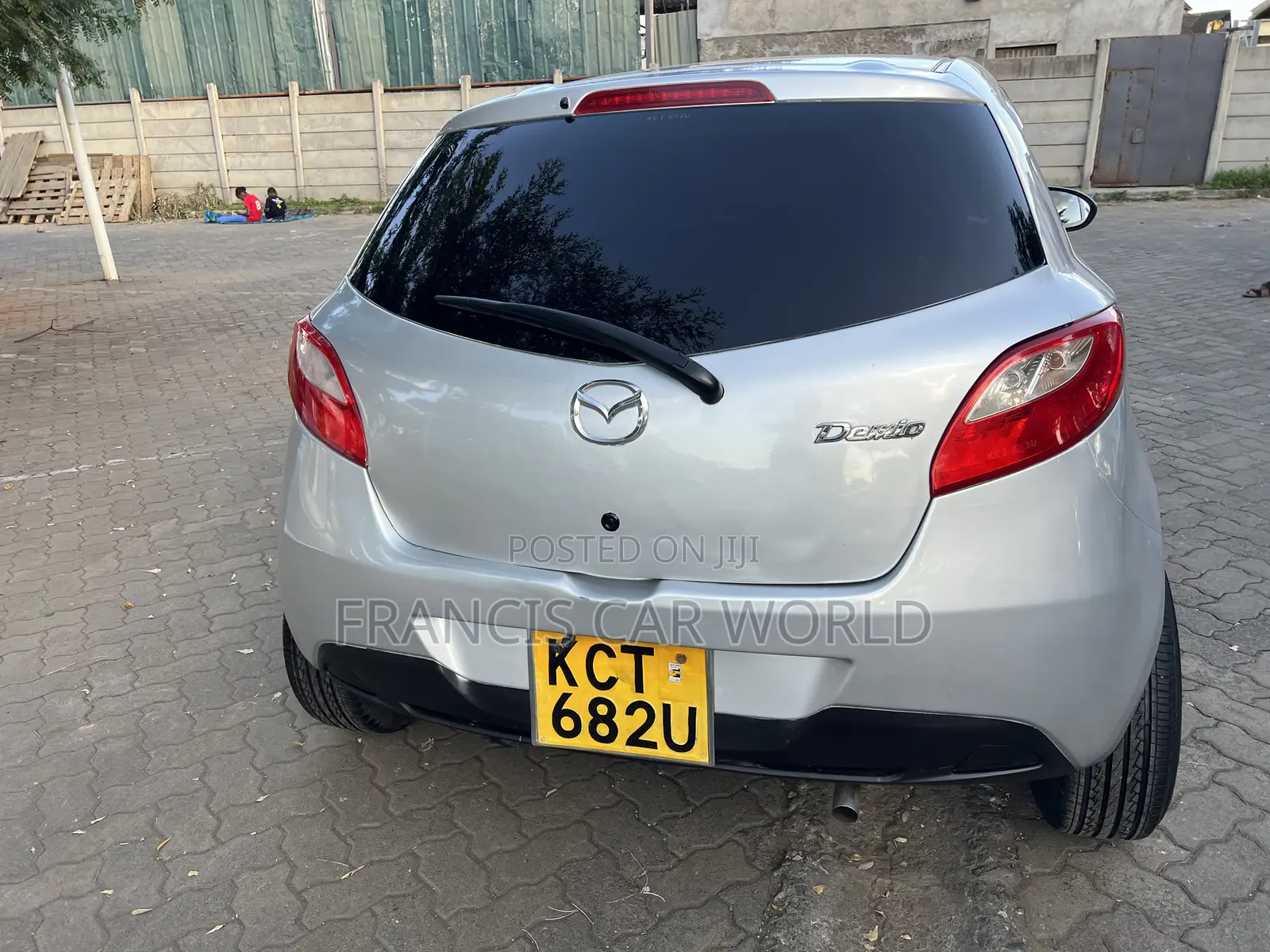 Mazda Demio 2012 Silver