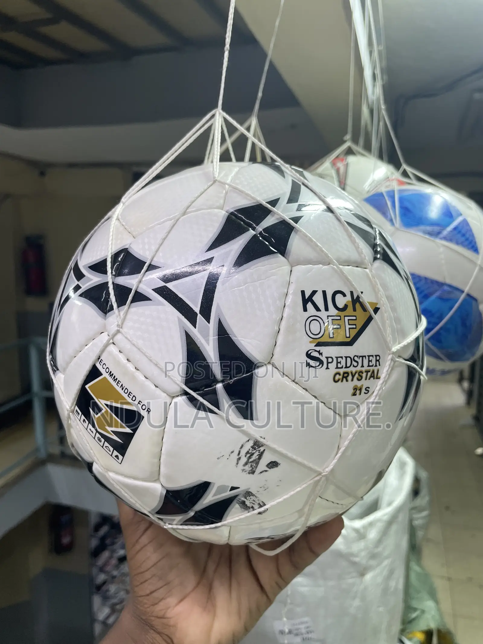 Mikasa ,Puma,adidas, Molten Orginal Soccer Balls Tube Tubeless