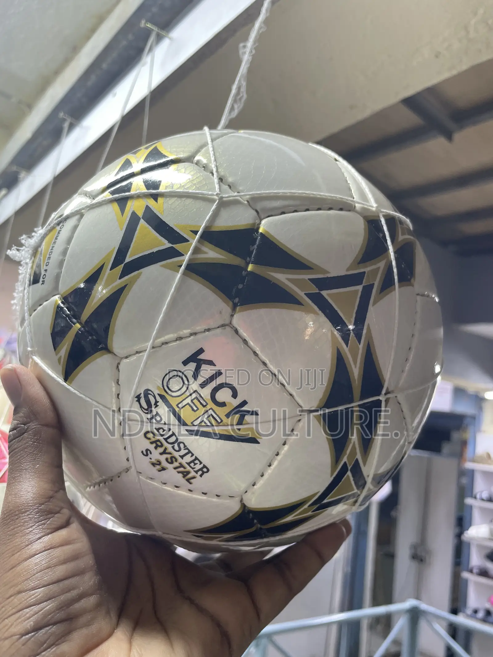 Mikasa ,Puma,adidas, Molten Orginal Soccer Balls Tube Tubeless
