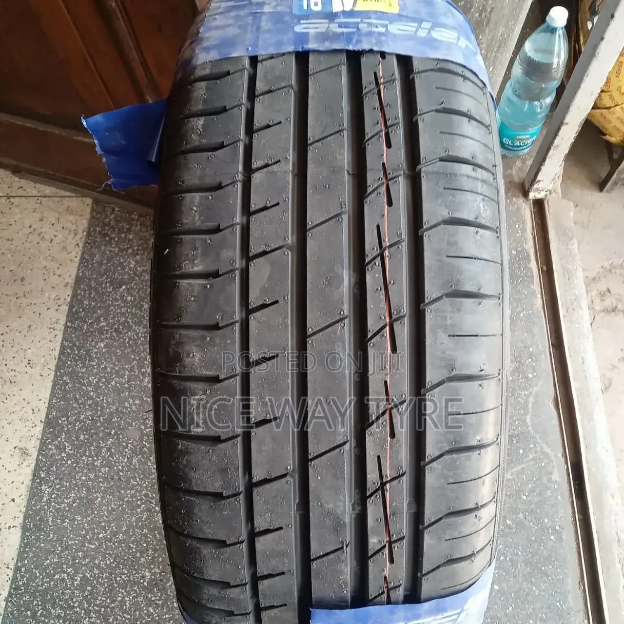 235/55r19 Accerela