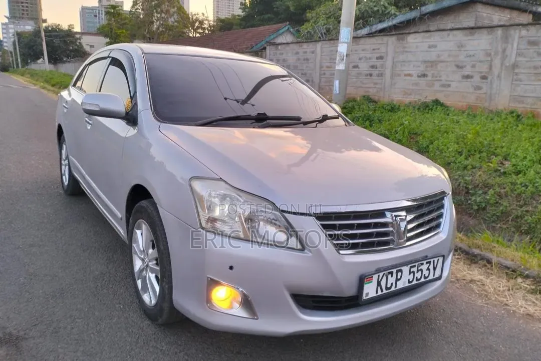 Toyota Premio 2011 Silver