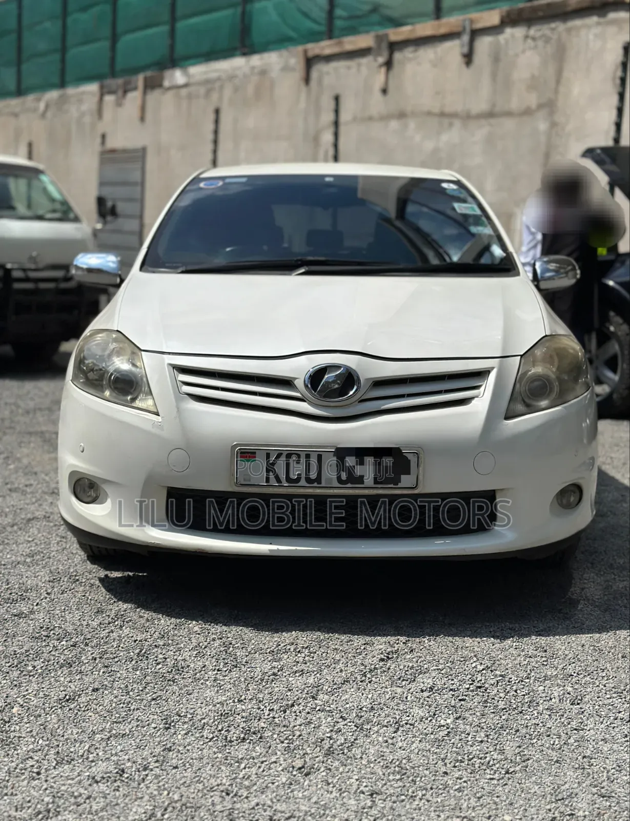 Toyota Auris 2012 White