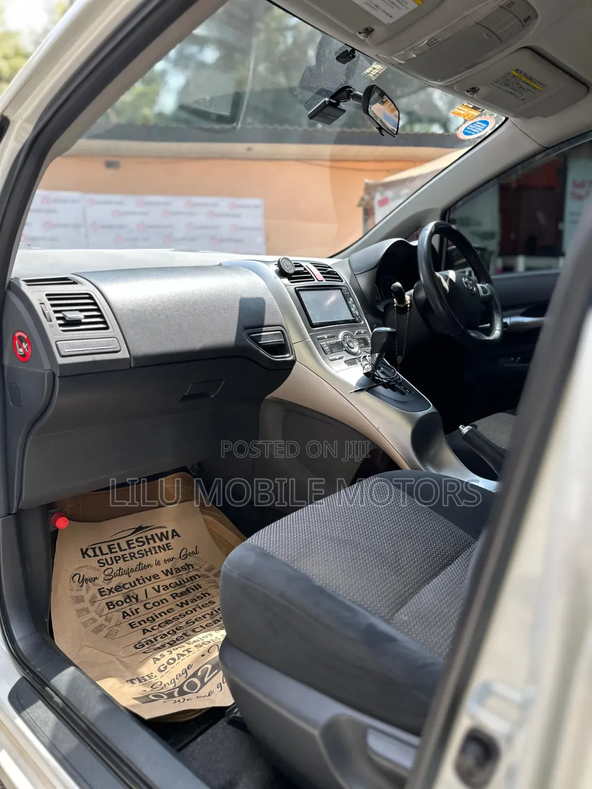 Toyota Auris 2012 White