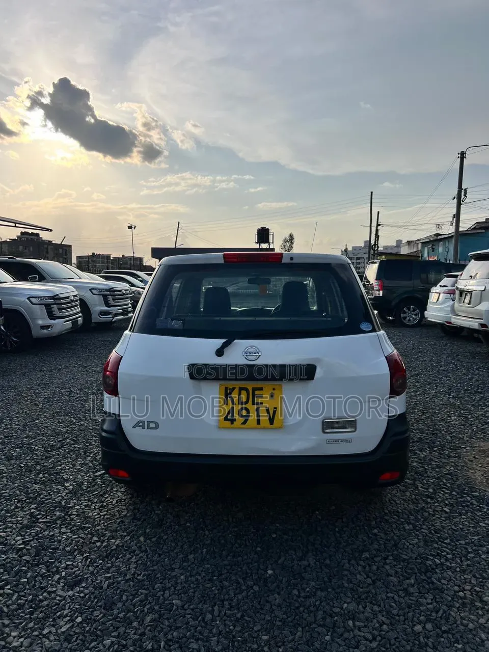 Nissan Advan 2015 White