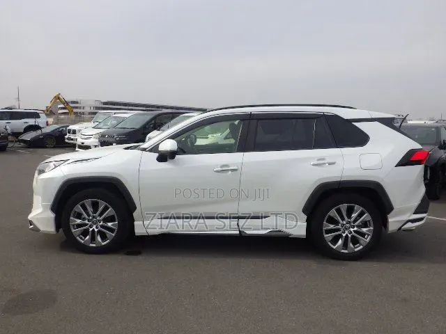 Toyota RAV4 2020 White