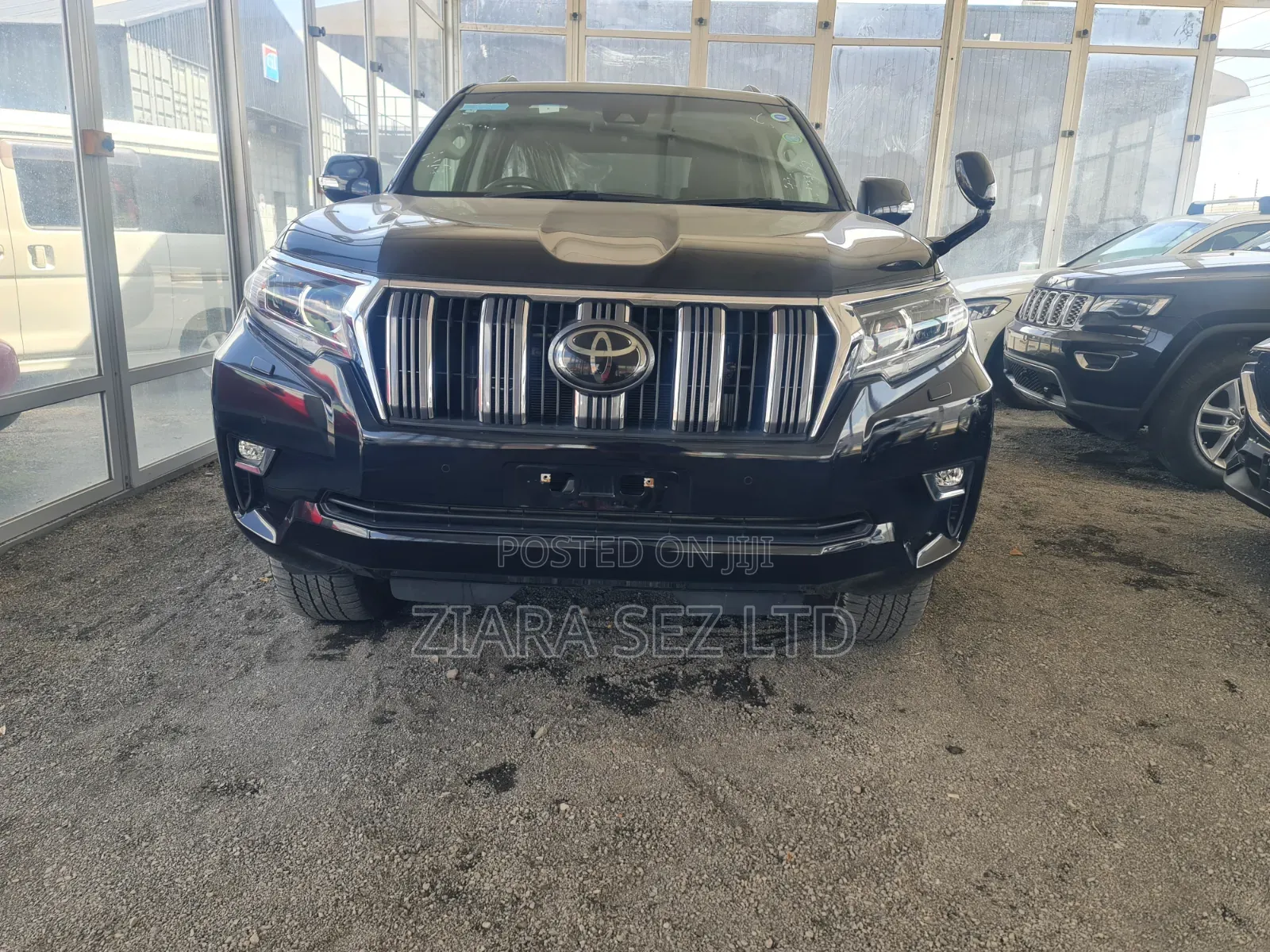 Toyota Land Cruiser Prado 2018 Black