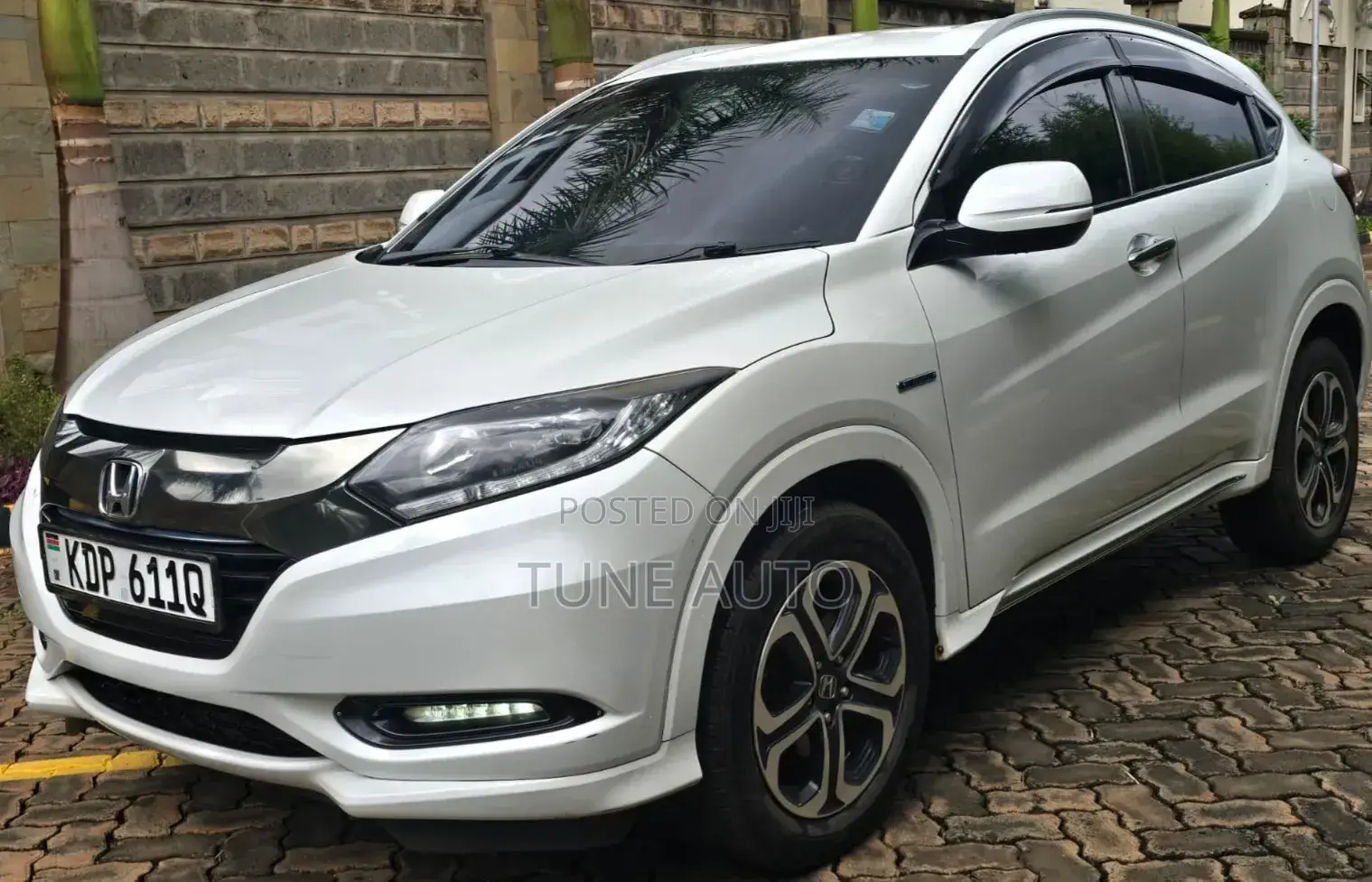 Honda Vezel 2017 White