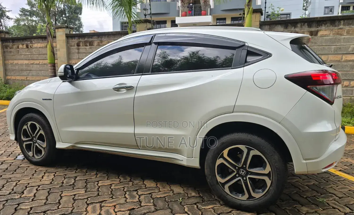 Honda Vezel 2017 White