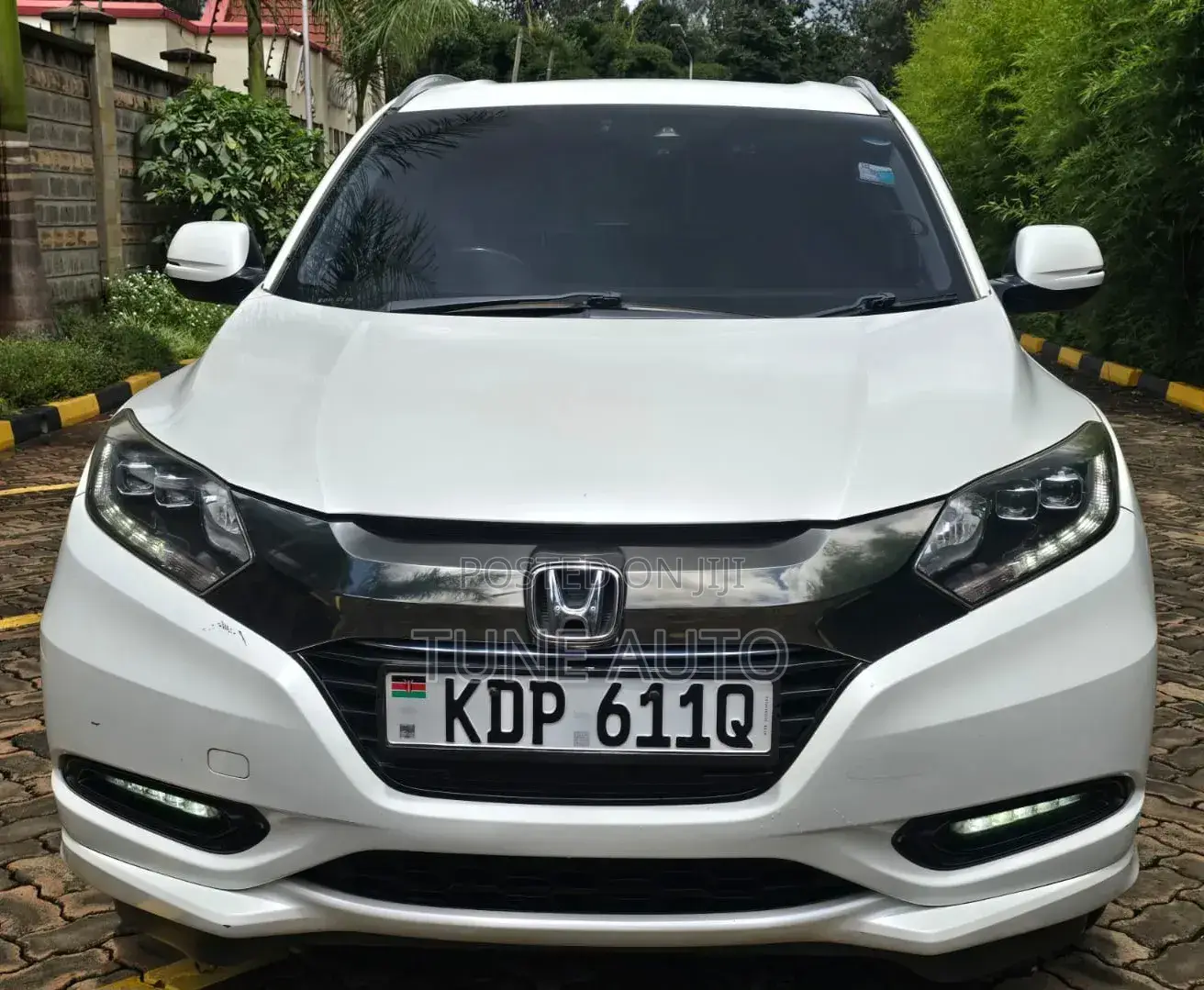 Honda Vezel 2017 White