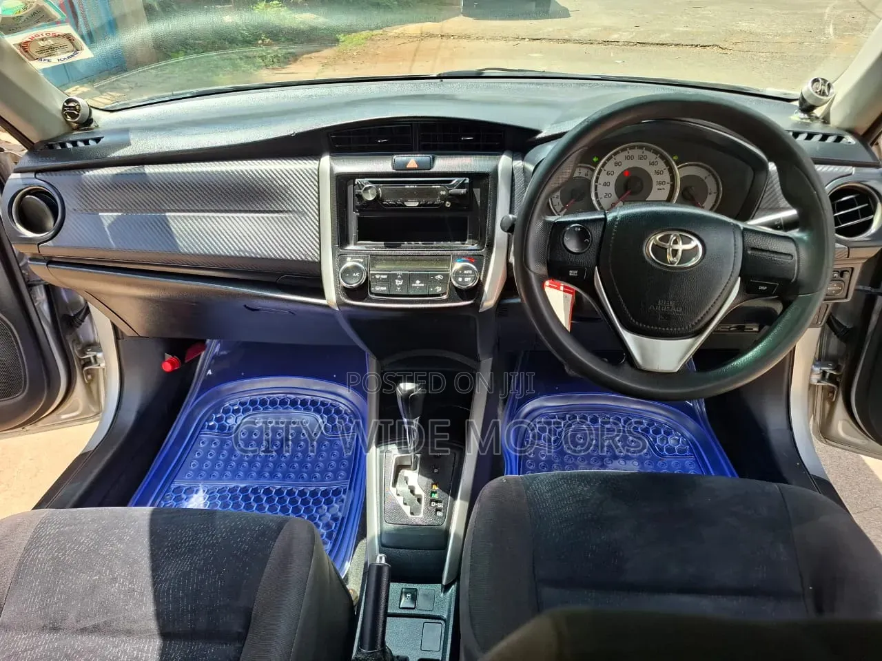 Toyota Corolla Fielder 2013 Silver