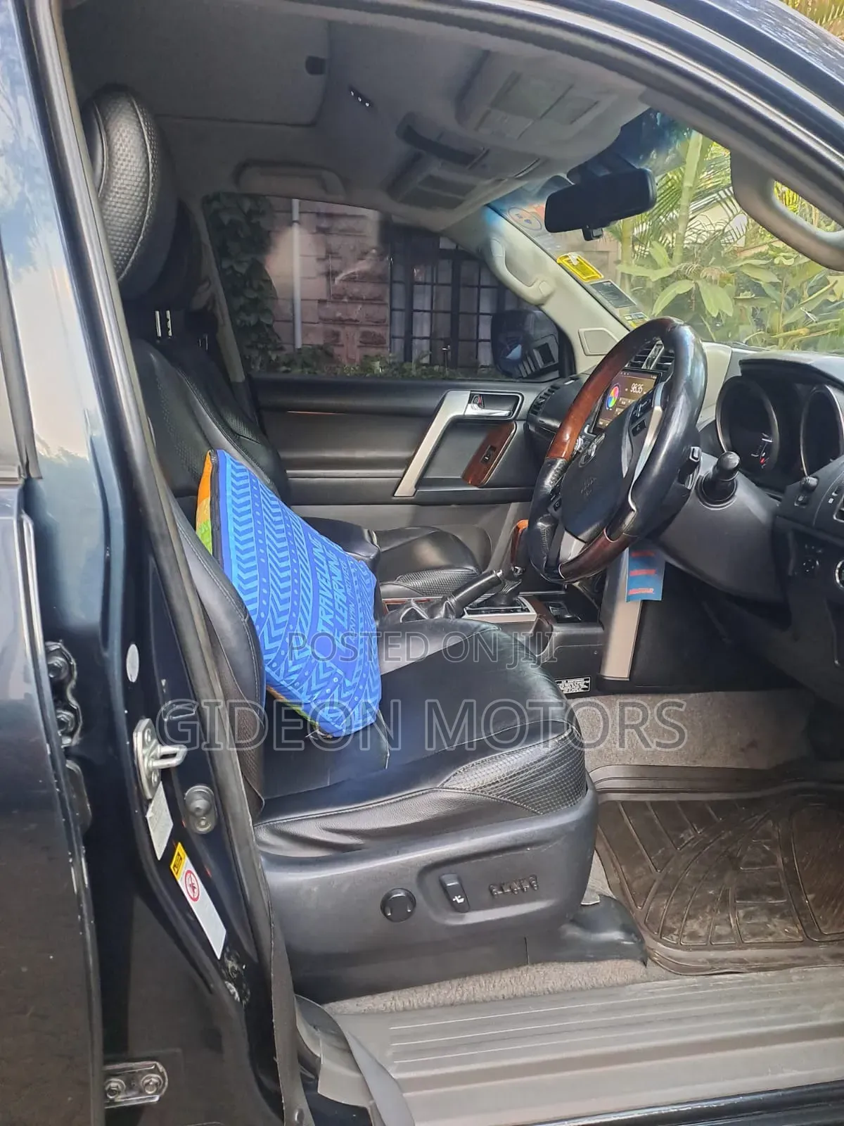 Toyota Land Cruiser Prado 2010 Black
