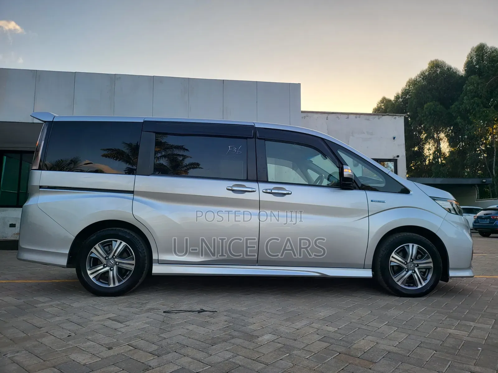 Honda Stepwgn 2019 Silver
