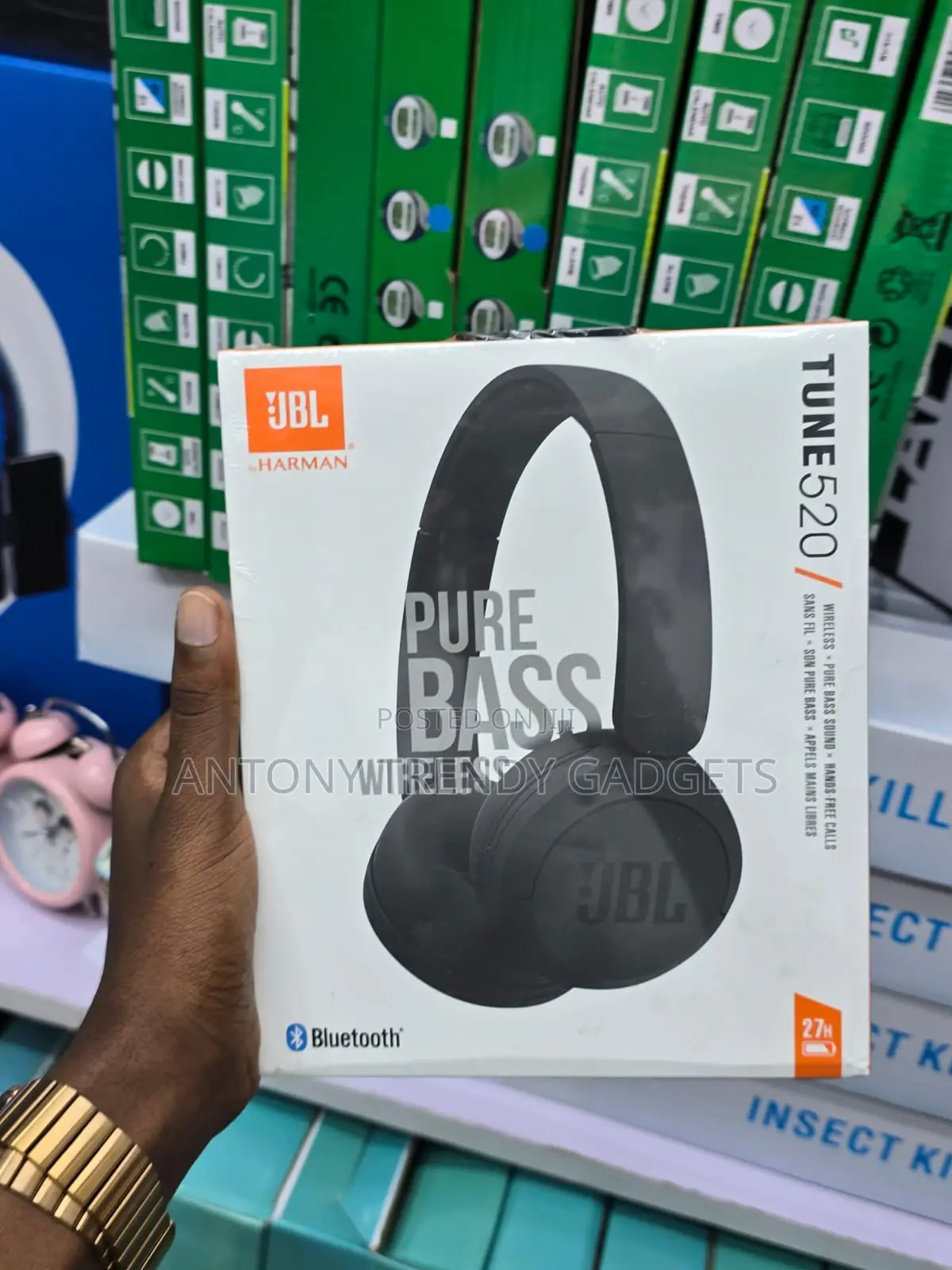 Jbl Tune 520bt Wireless On-ear Headphones Pure Bass Sound