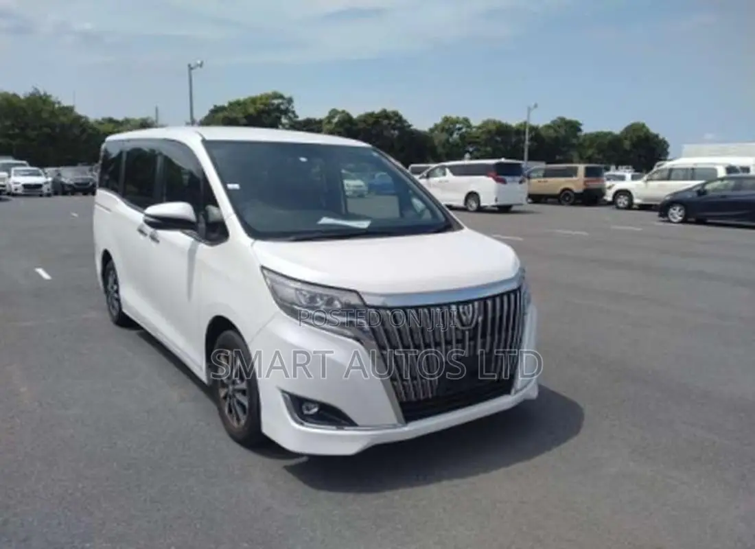 Toyota Esquire 2.0 FWD (7 seater) 2018 White