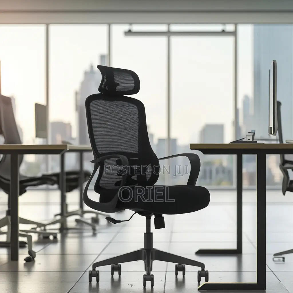 Office Chair : Black Mesh Office High-Back Chair