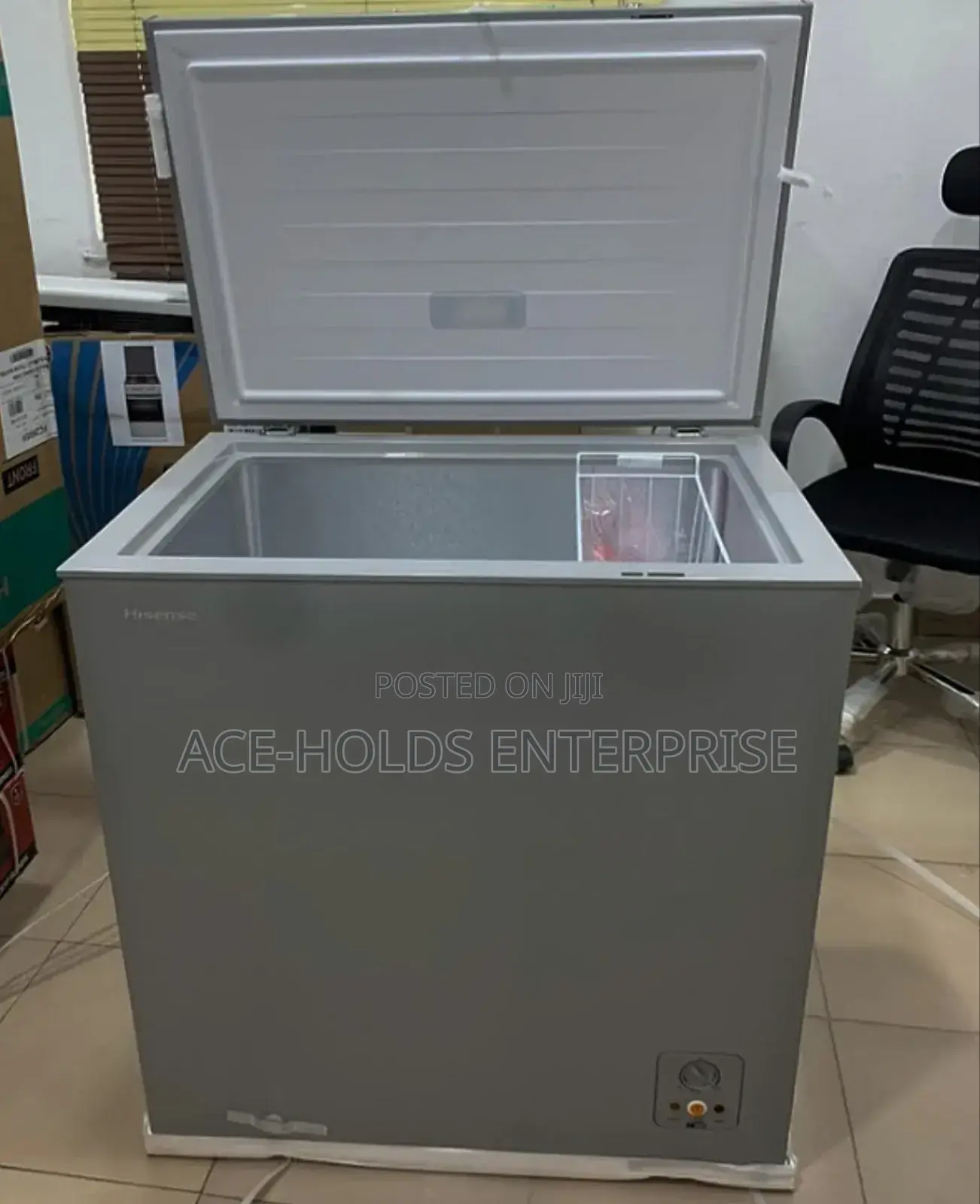 245l Capacity - Hisense Fc245hs Chest Freezer (Silver-Grey)