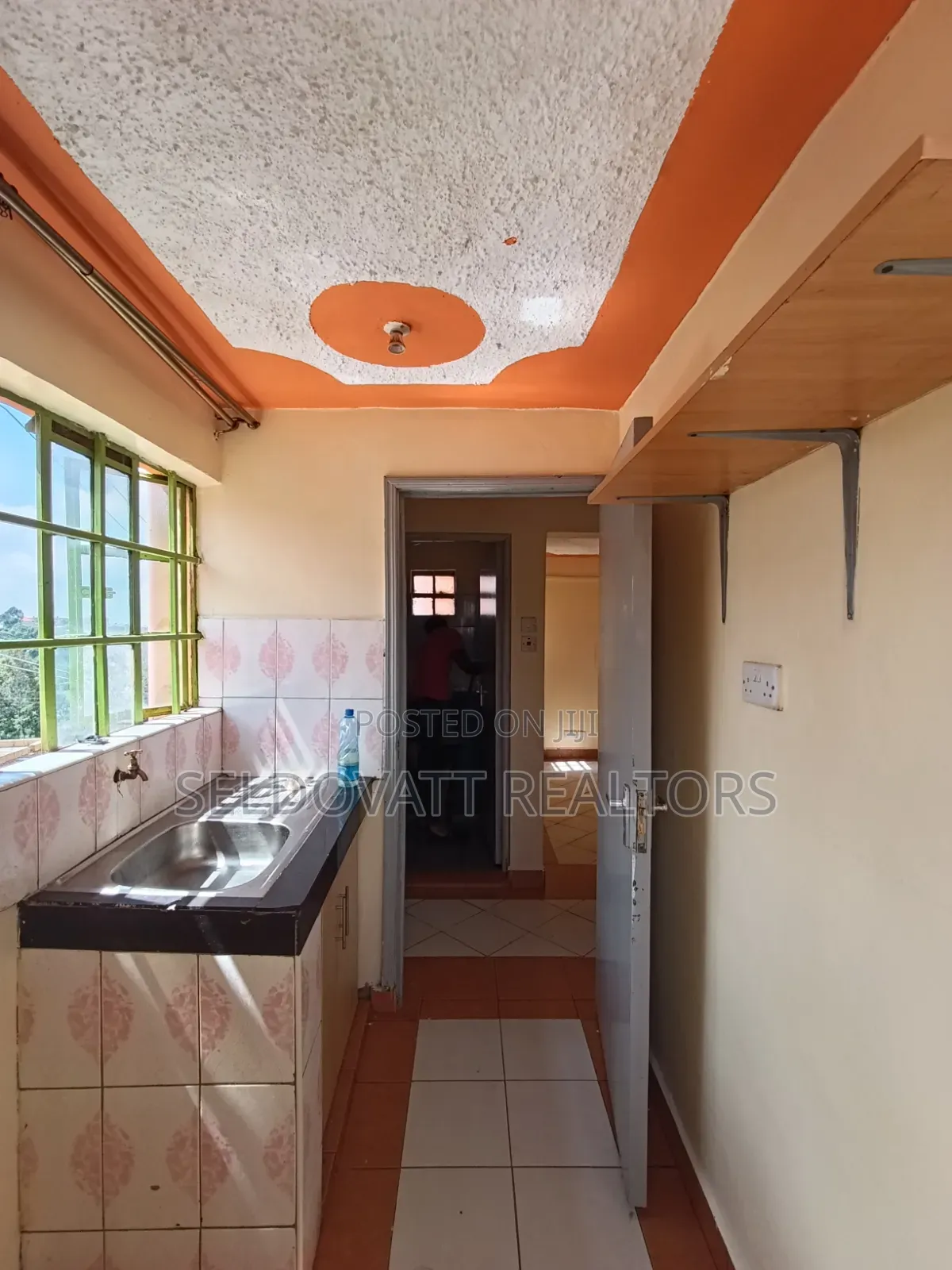 12bdrm Apartment in 87 Kinoo for rent