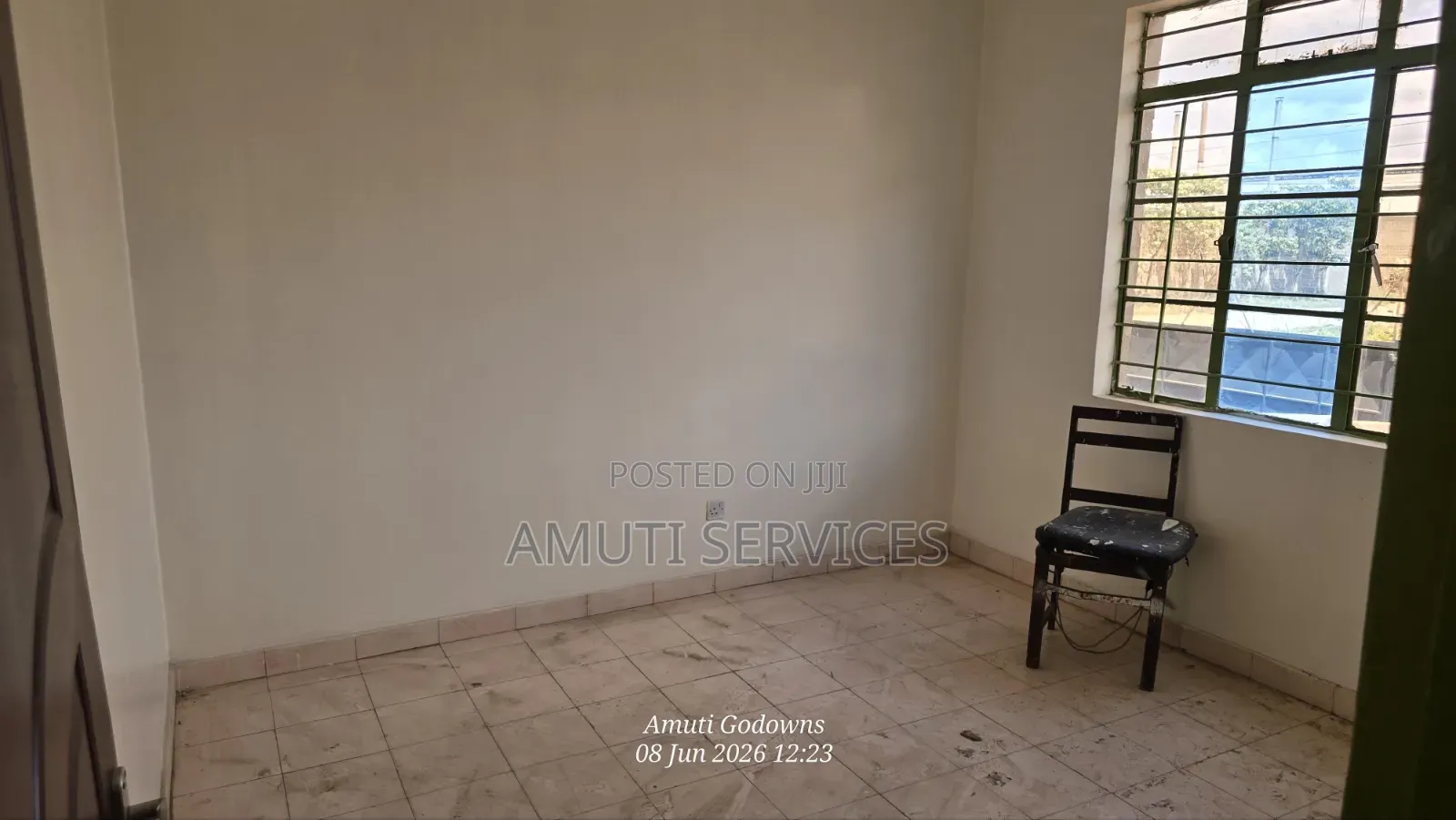 Embakasi: 4,000 SQFT Godown for Rent
