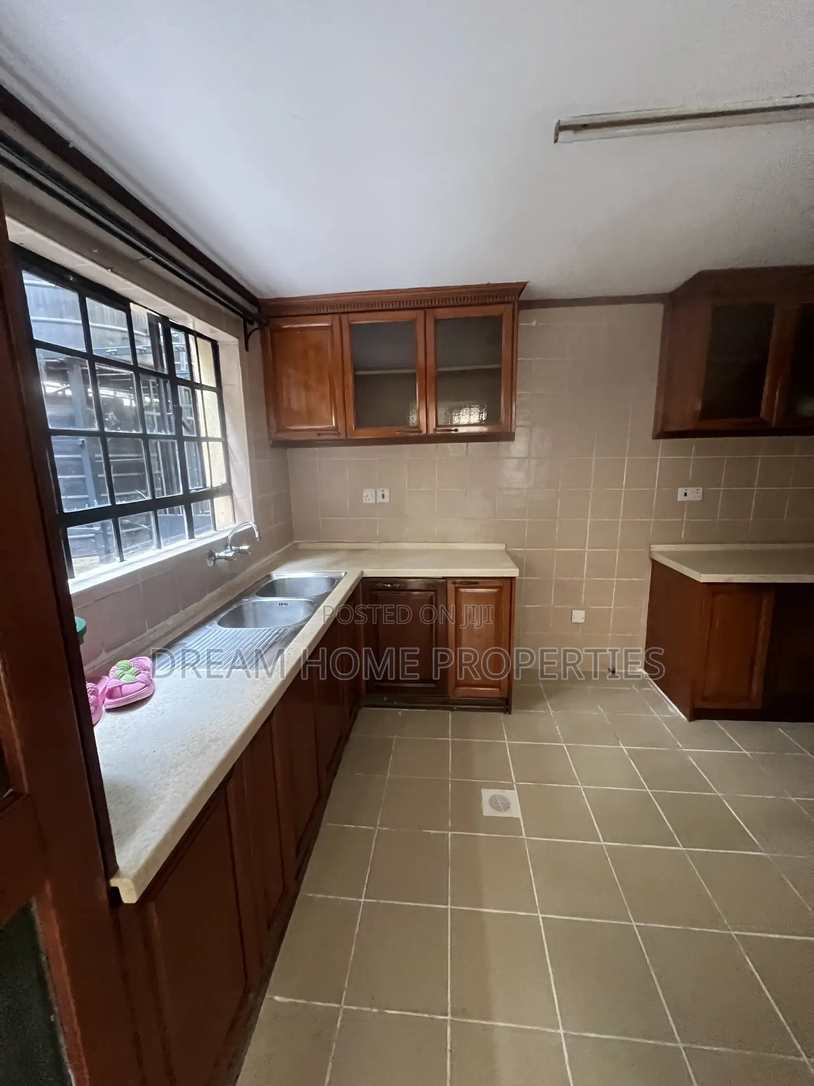 4bdrm Townhouse / Terrace in Lavington for rent