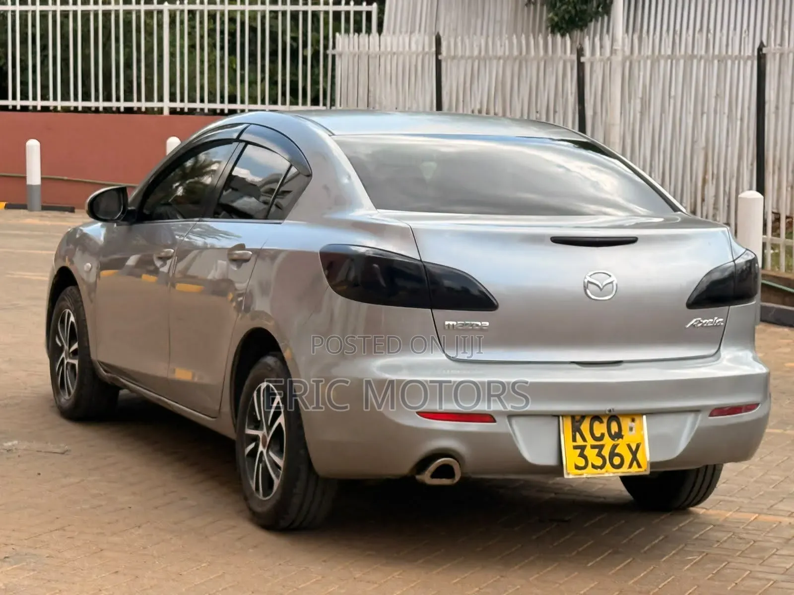 Mazda Axela 2011 Silver