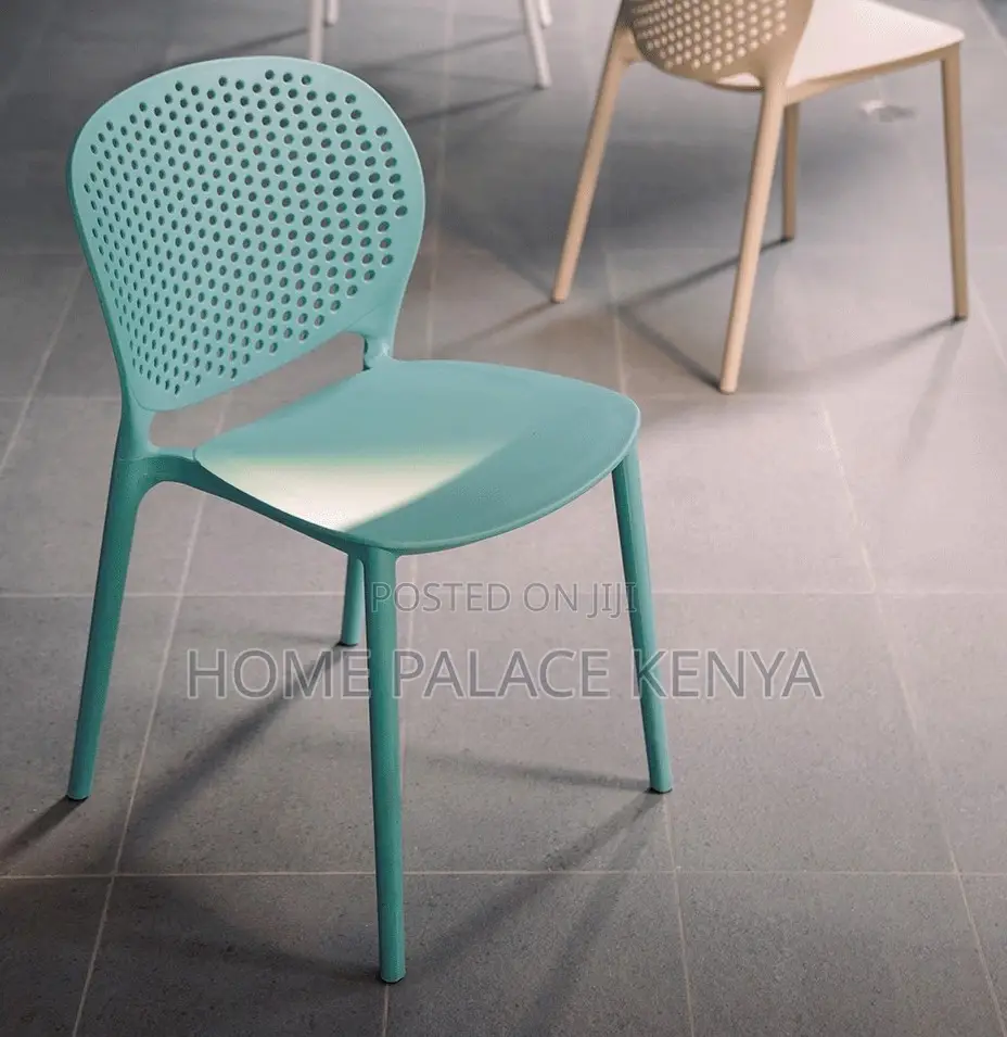 Plastic Chair: Ergonomic Pp Chair With High Load Capacity