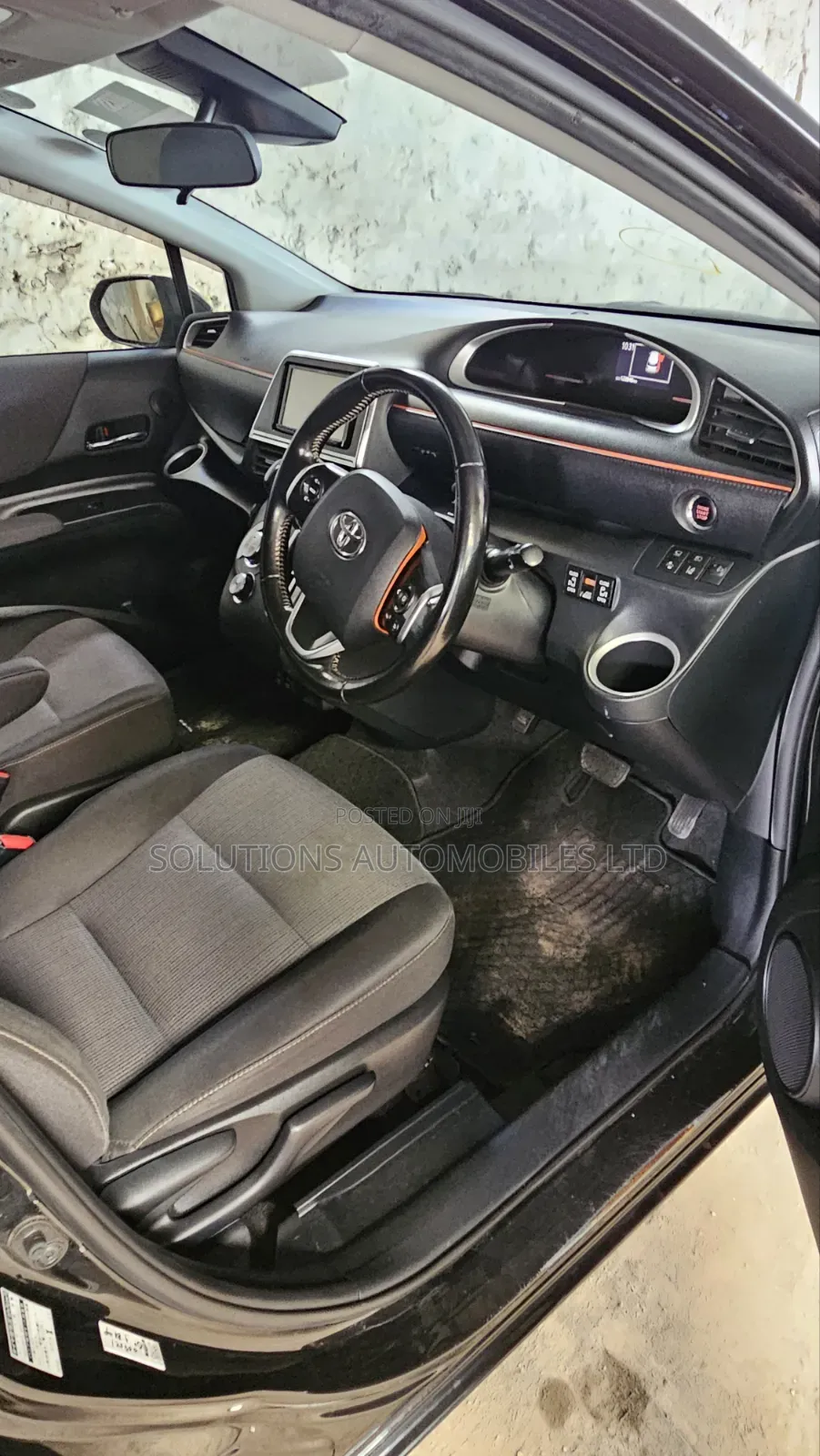 Toyota Sienta 1.5 FWD 2019 Black