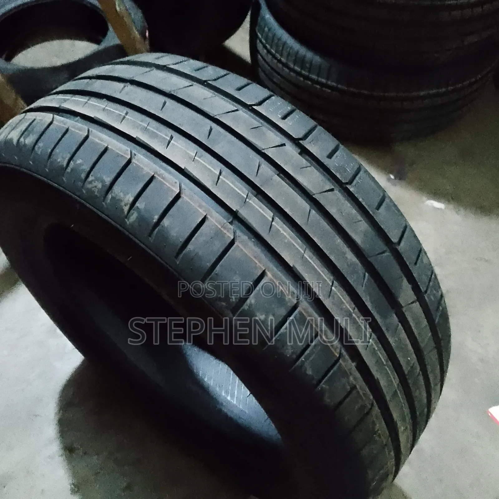 Range Rover Stock Tyres