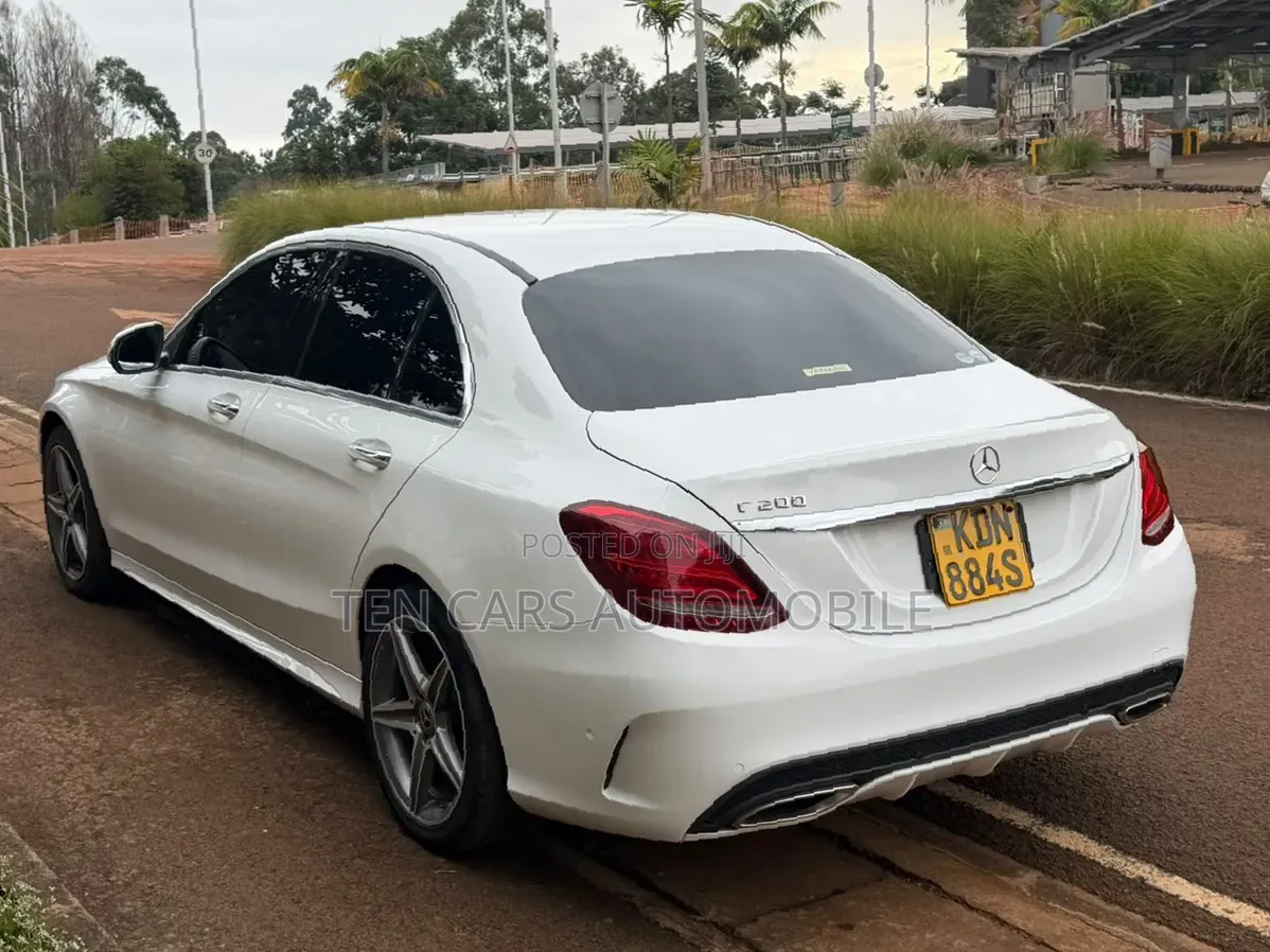 Mercedes-Benz C200 2016 White