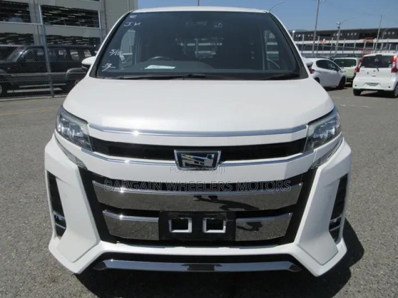 Toyota Noah 2020 White