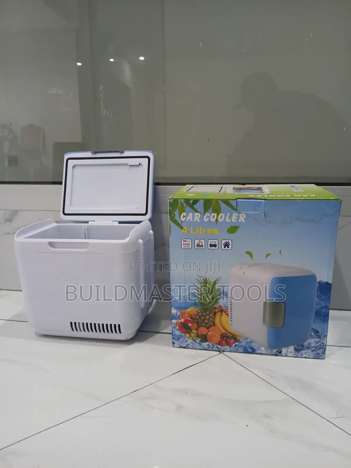 Portable 4-Liter Car Cooler and Warmer.