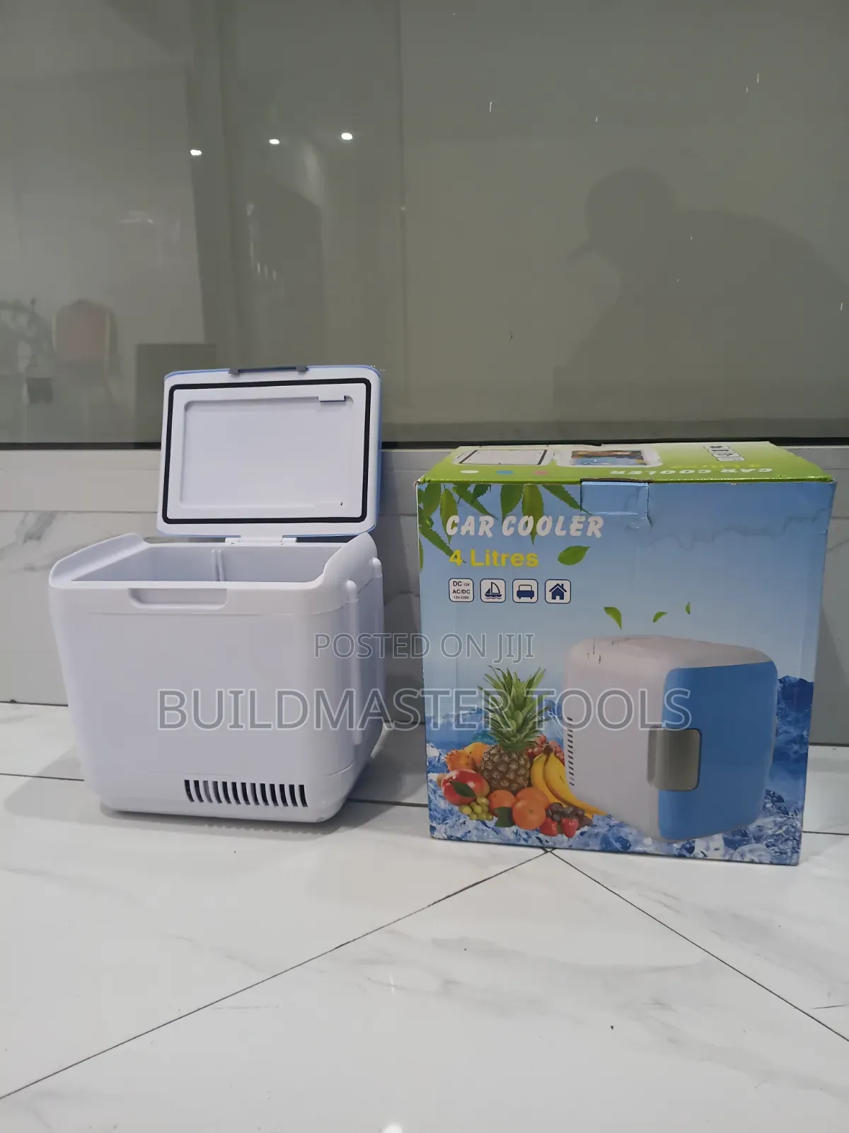 Portable 4-Liter Car Cooler and Warmer.