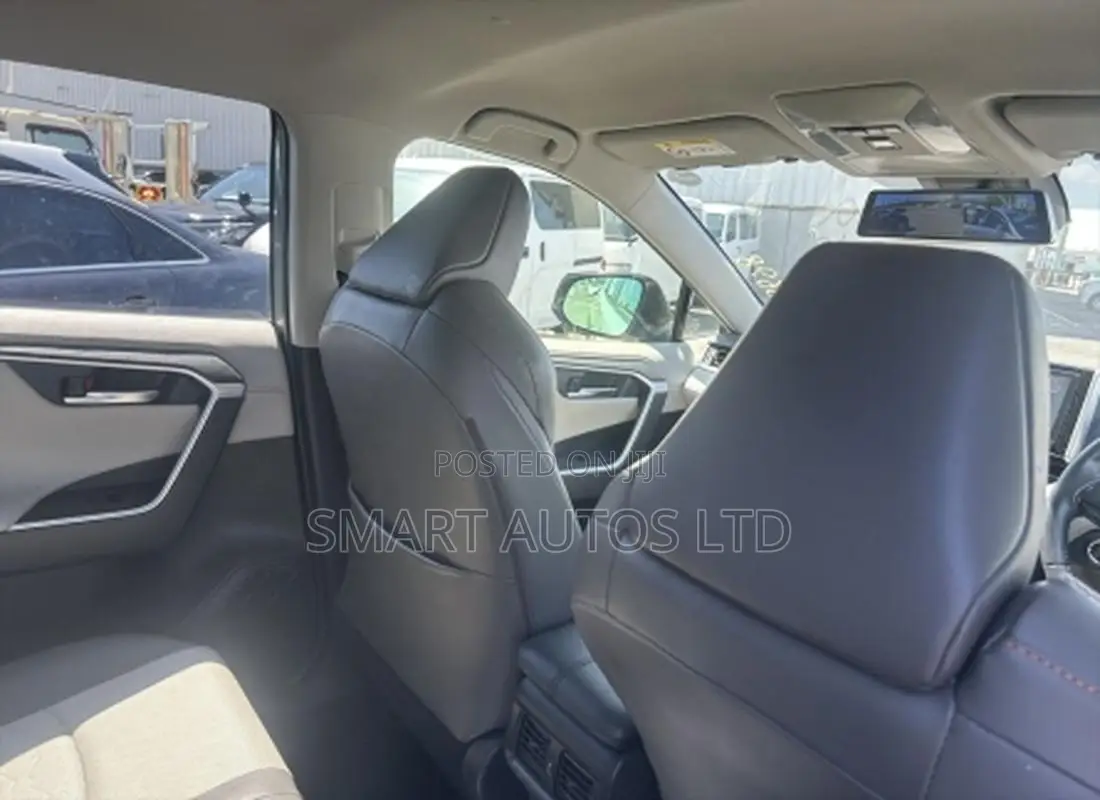 Toyota RAV4 2020 Green