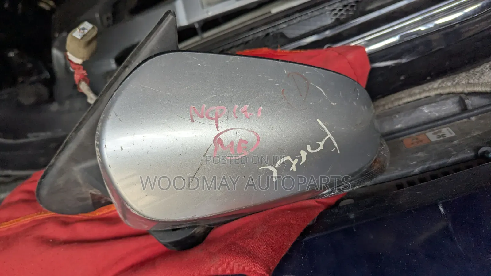 Toyota Spade Sidemirror