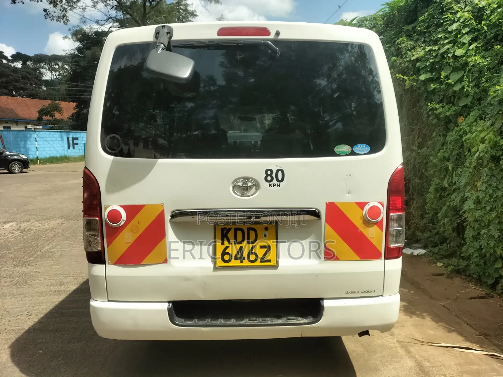Toyota HiAce 2014 White